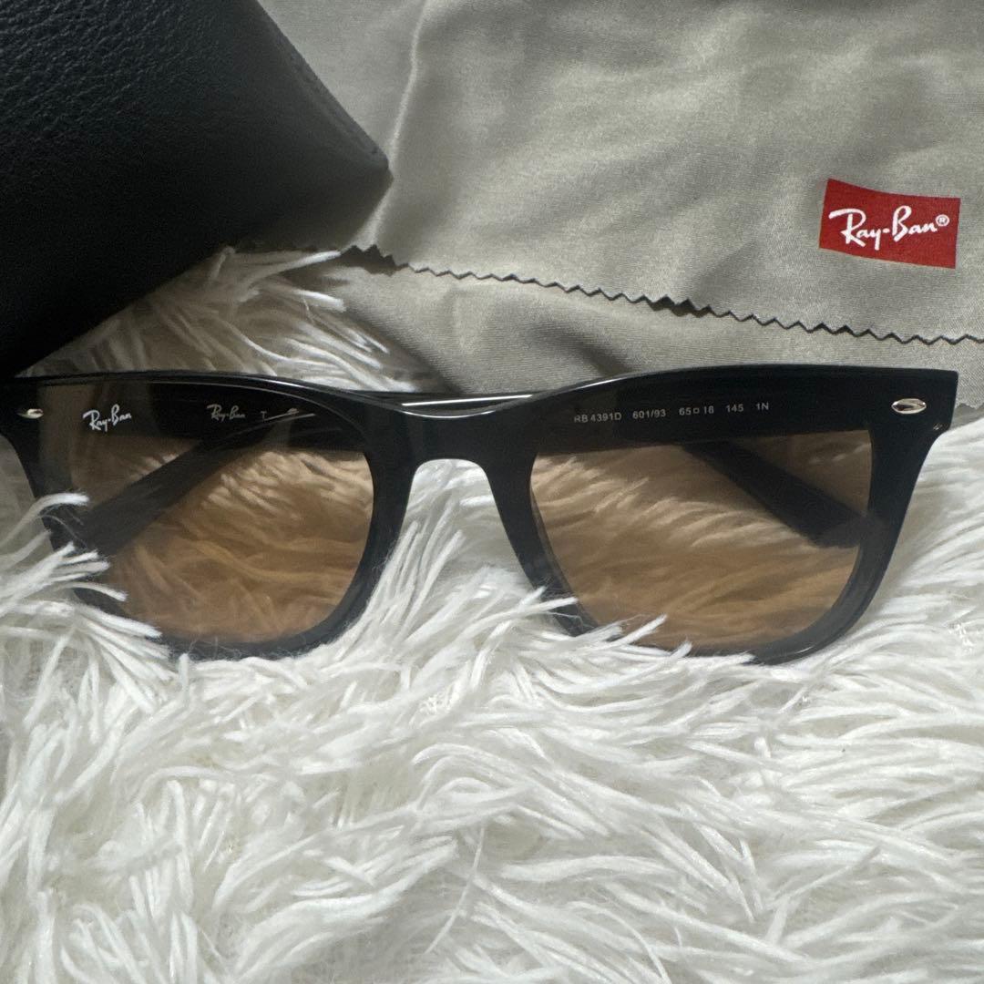 Ray-Ban ブラックフレーム サングラス