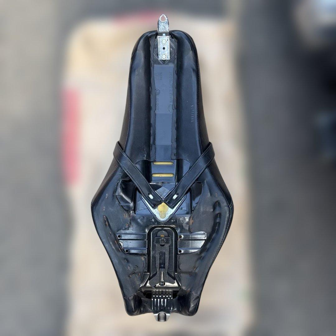 Harley Davidson 純正バッドランダーシート