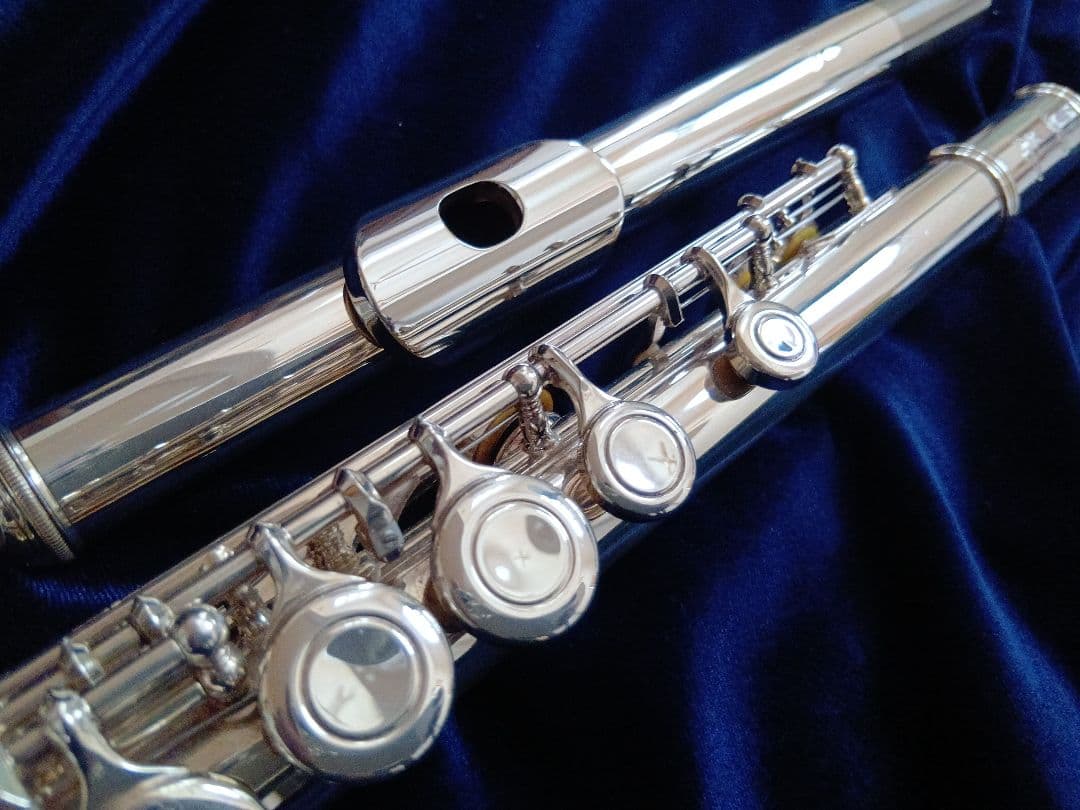 ♦後期モデル♦ヤマハ フルート YFL-211♦良く鳴る美品