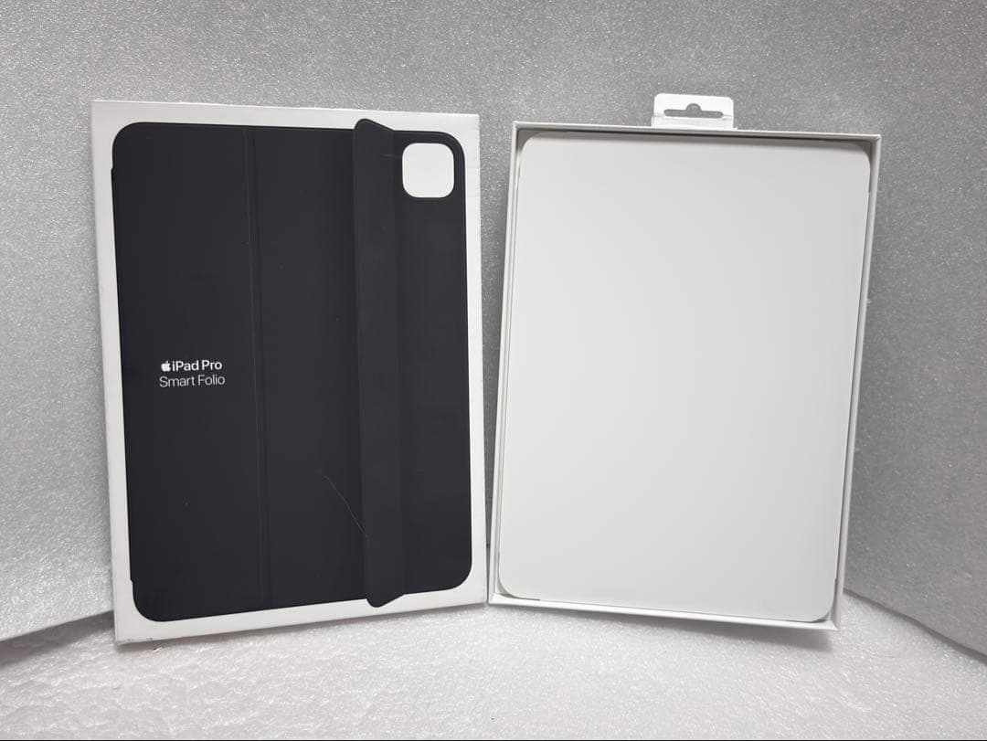 良品　iPad Pro 11インチ M4 Smart Folio ブラック