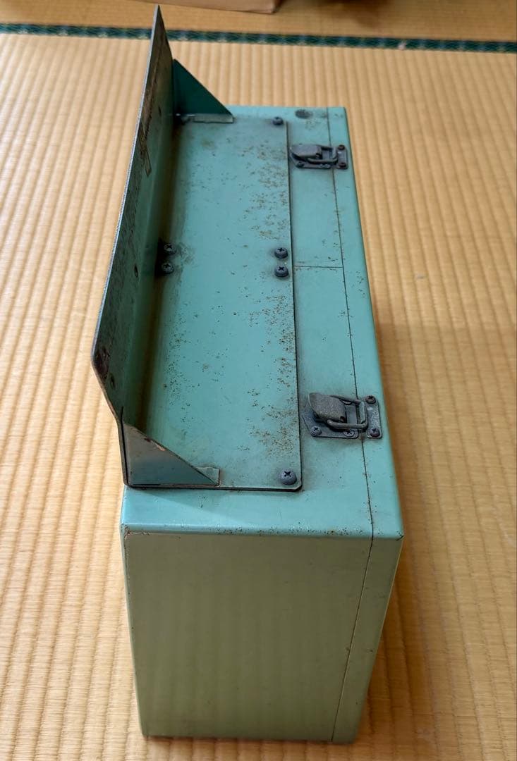 国鉄 種別表示器 快速 鉄道部品 放出品 白幕 蛍光灯付動作未確認 行先表示器