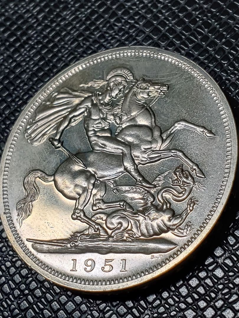 2091.　貴重品　大型　1951年　イギリス　5シリング　硬貨 ジョージ6世