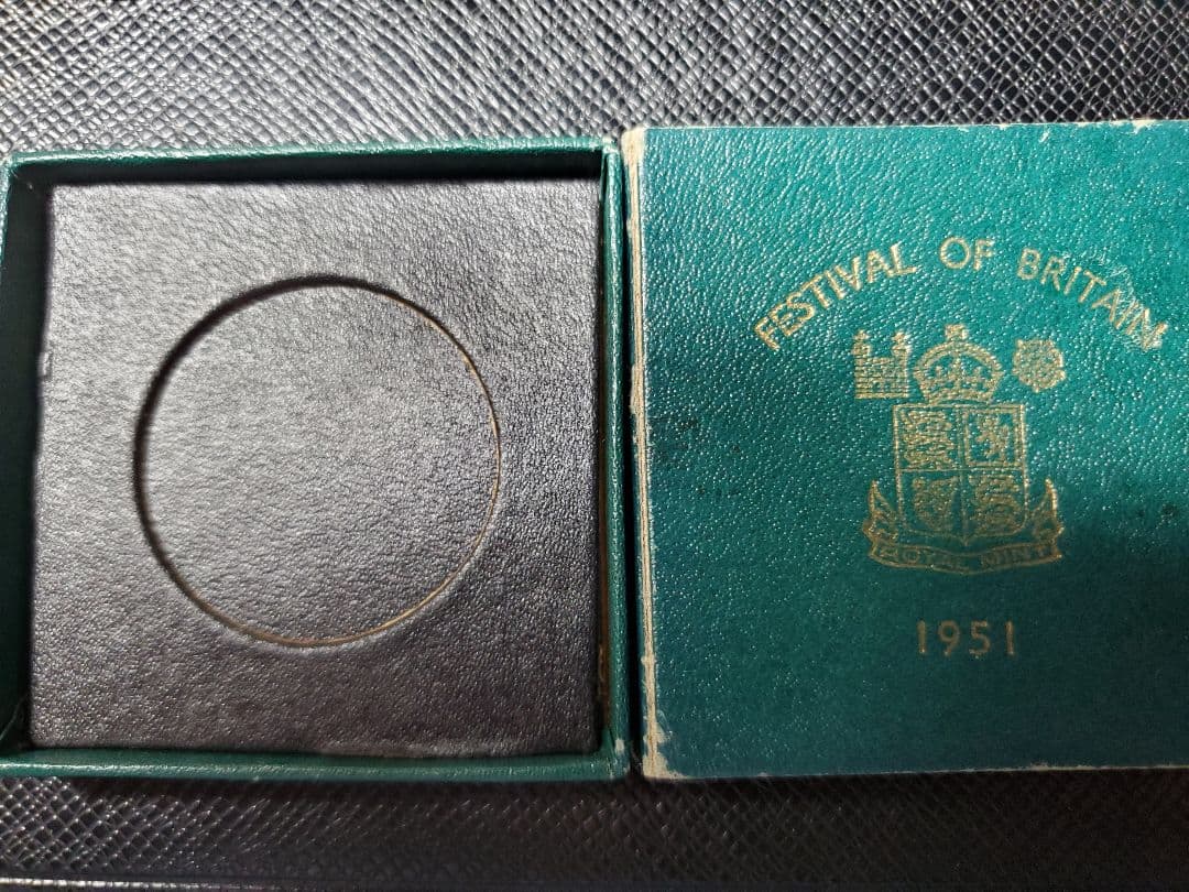 2091.　貴重品　大型　1951年　イギリス　5シリング　硬貨 ジョージ6世