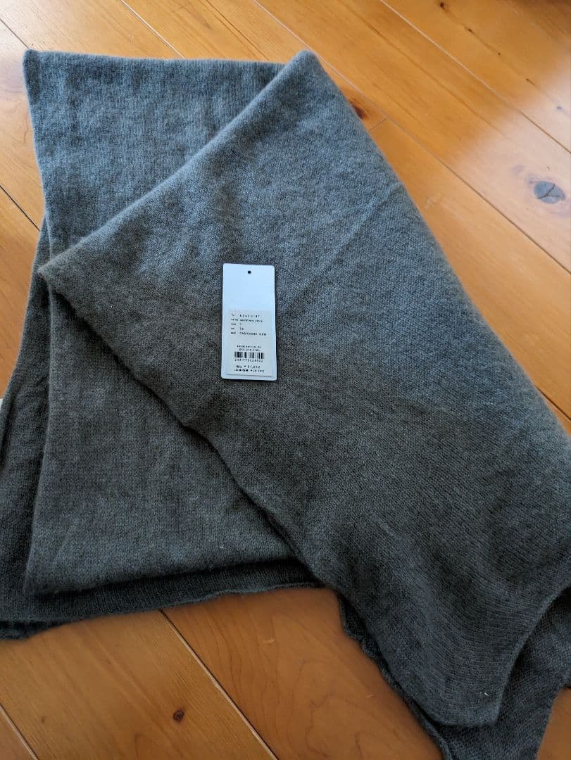 2024年evam eva カシミヤストール　カーキ　 31,350円