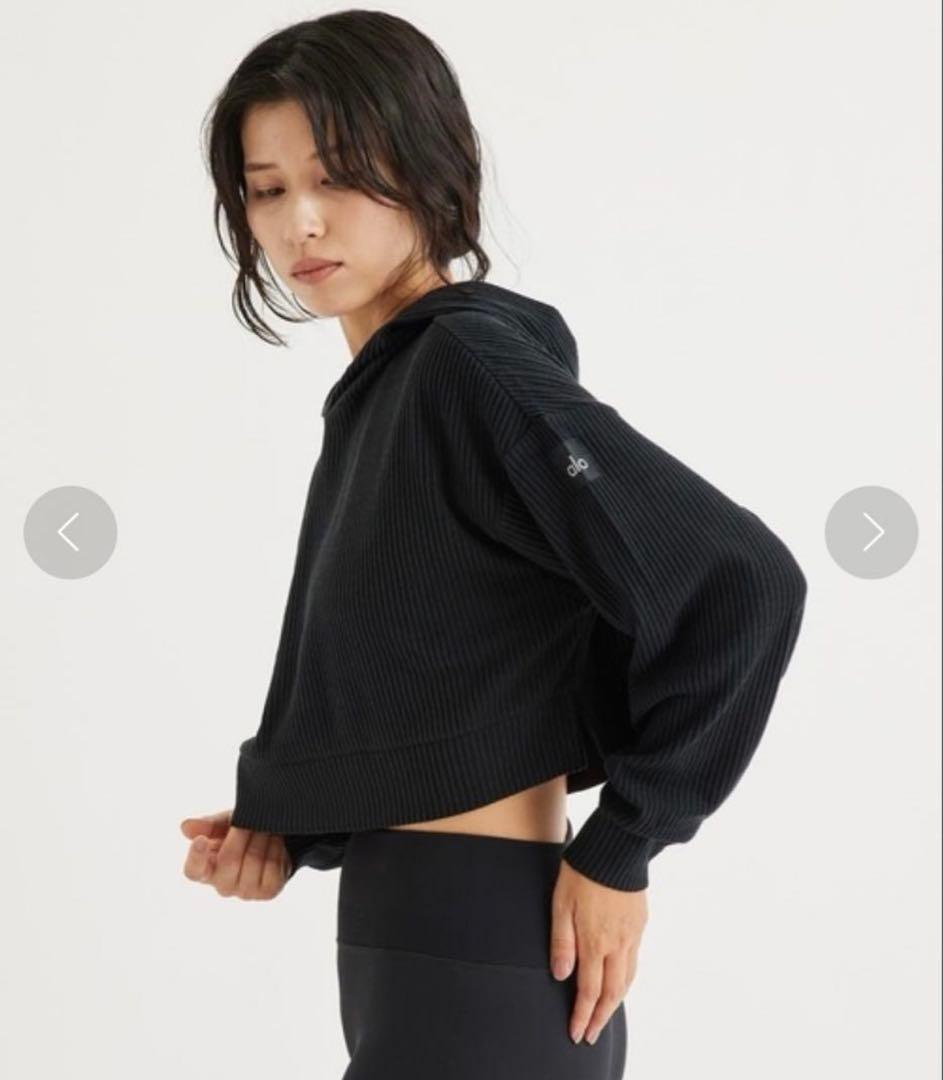 alo yoga ブラックトレーナー　サイズS