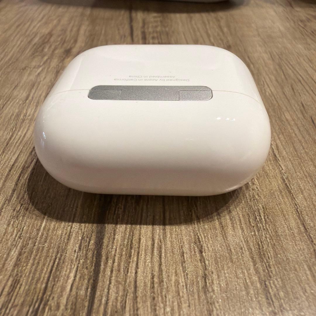 動作確認済　美品　AirPods4本体 アクティブノイズキャンセル　Apple