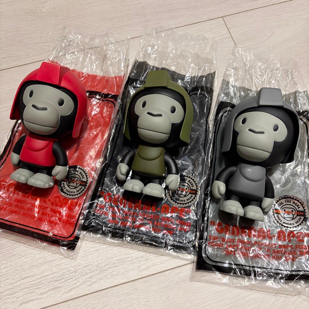 a bathing ape GENERAL APE フィギュアセット