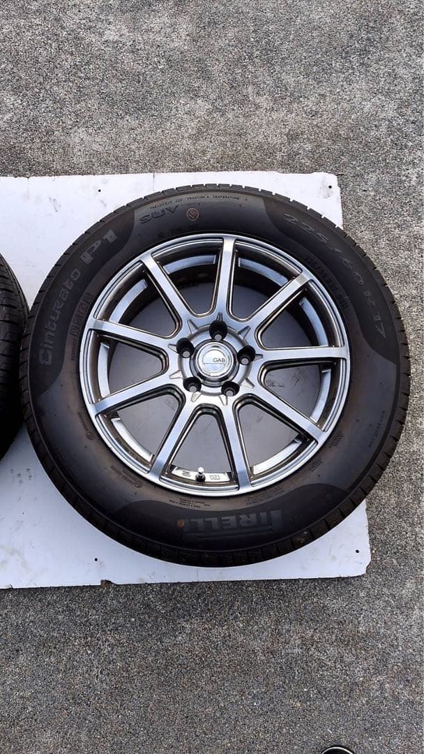 サマータイヤ　PIRELLI 225/60R17 クロームホイール 9スポーク