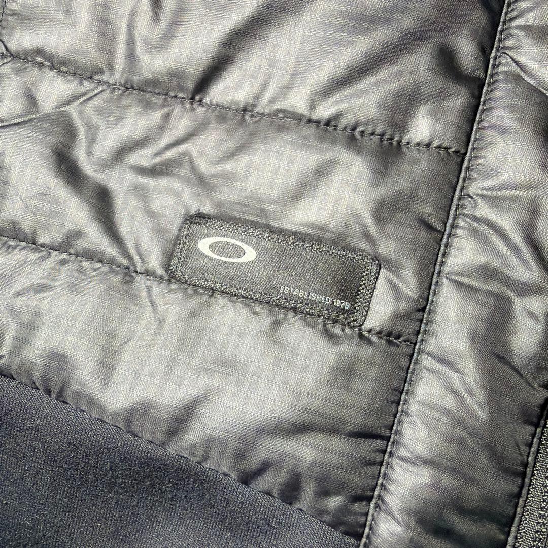 OAKLEY パフォーマンスフィットジャケット キルティング 中綿 ドクロ
