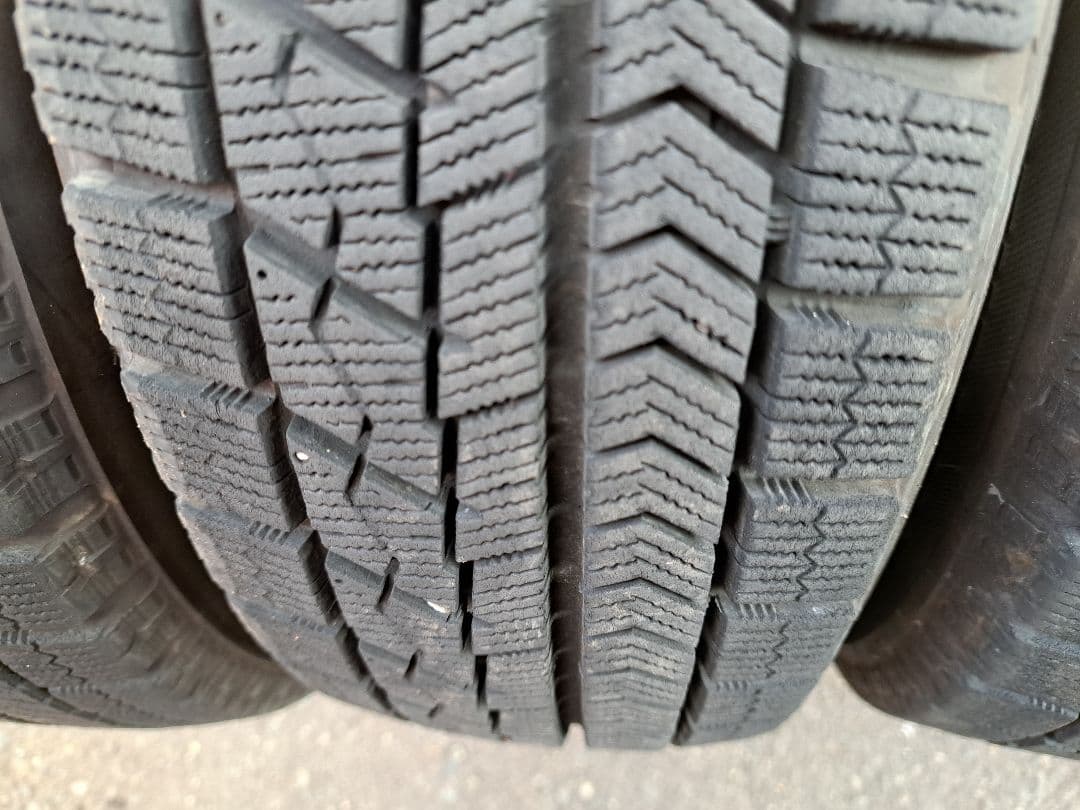 155/65R14バリ山！絶対安心ブリザック！お買い得ブリヂストン！送料￥300