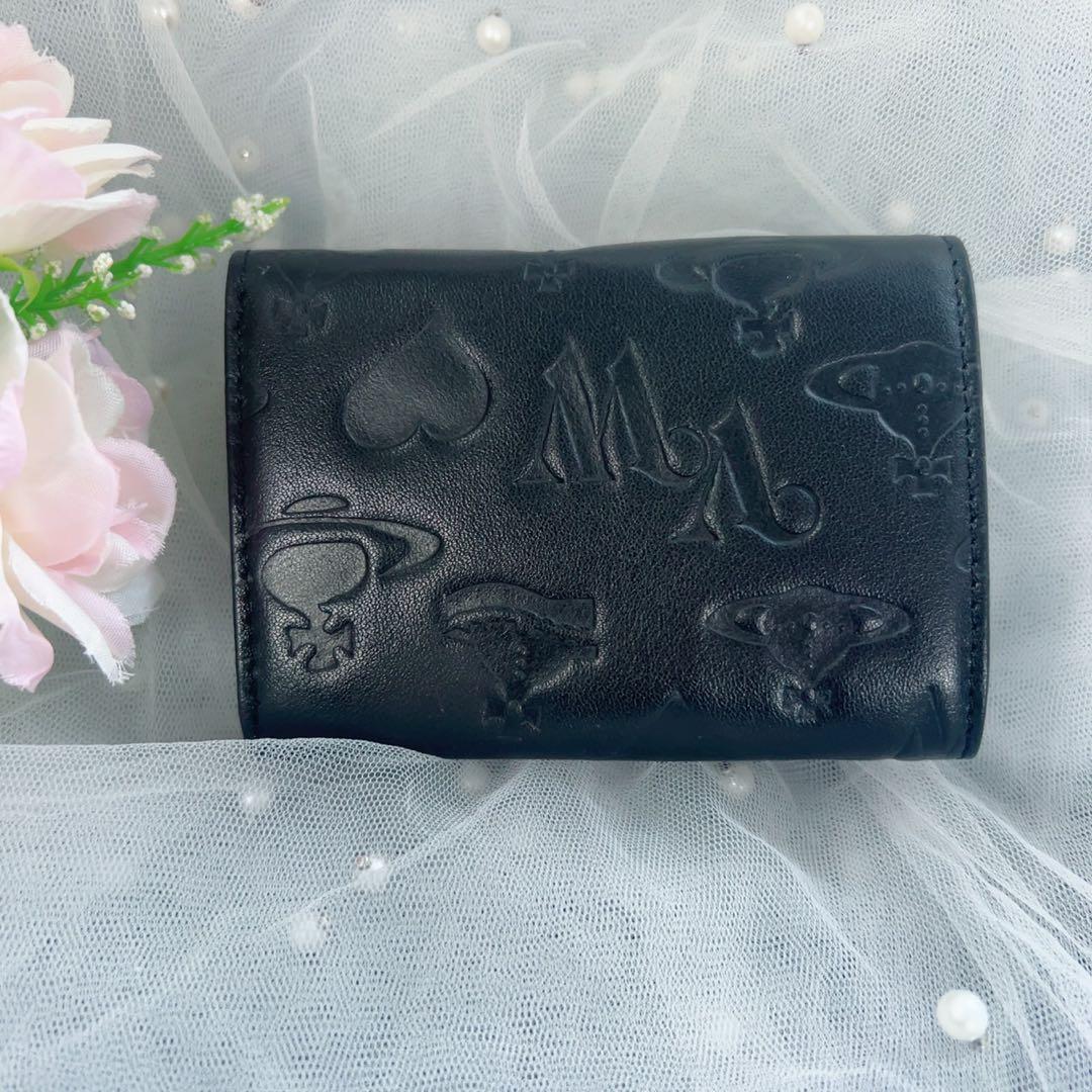 VivienneWestwoodエンボス加工の黒い三つ折り財布