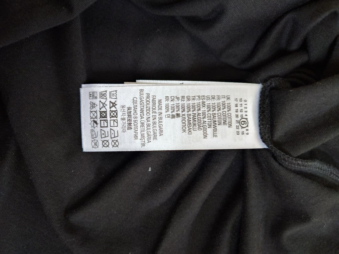MM6　Maison Margiela（メゾンマルジェラ）ブラックTシャツ