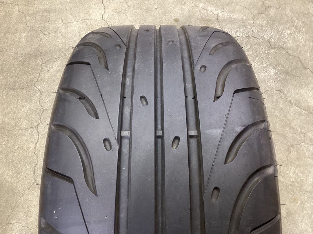 激安 255/35R18 アクセレラ 651 サマータイヤ 4本 送料込み
