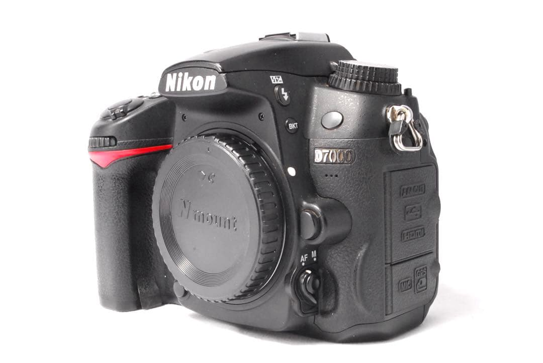 美品✨ニコン D7000✨高速連写＆高画質✨一眼レフカメラ✨人気機種