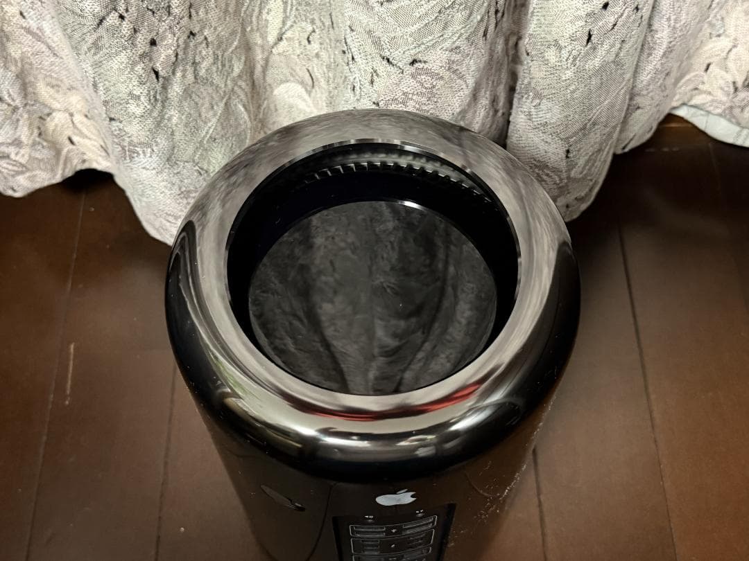 あ*こ様 Mac Pro 2013 D500 32GB 美品 動作正常