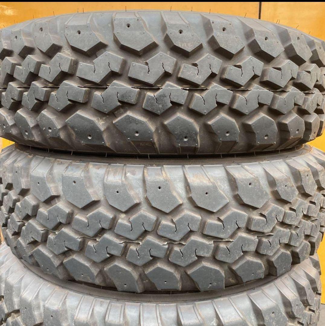 MAXXIS BuckshotMudder r14 インチ