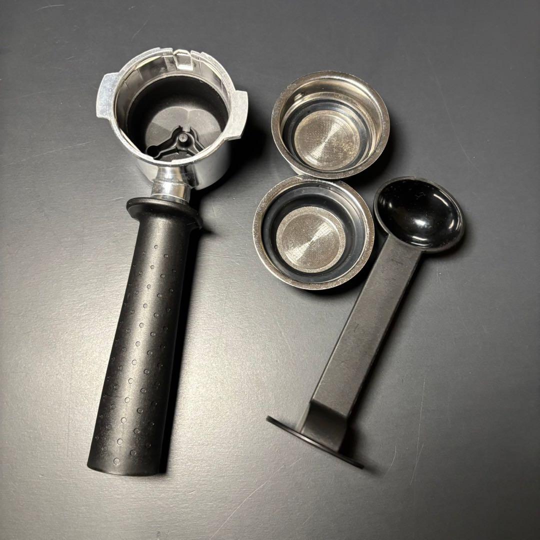 DeLonghi エスプレッソ カプチーノメーカー EC235J-BK