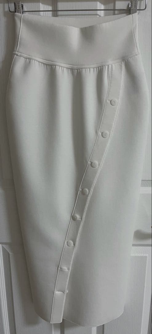 poisポワ button line skirt ホワイト Ｓサイズ
