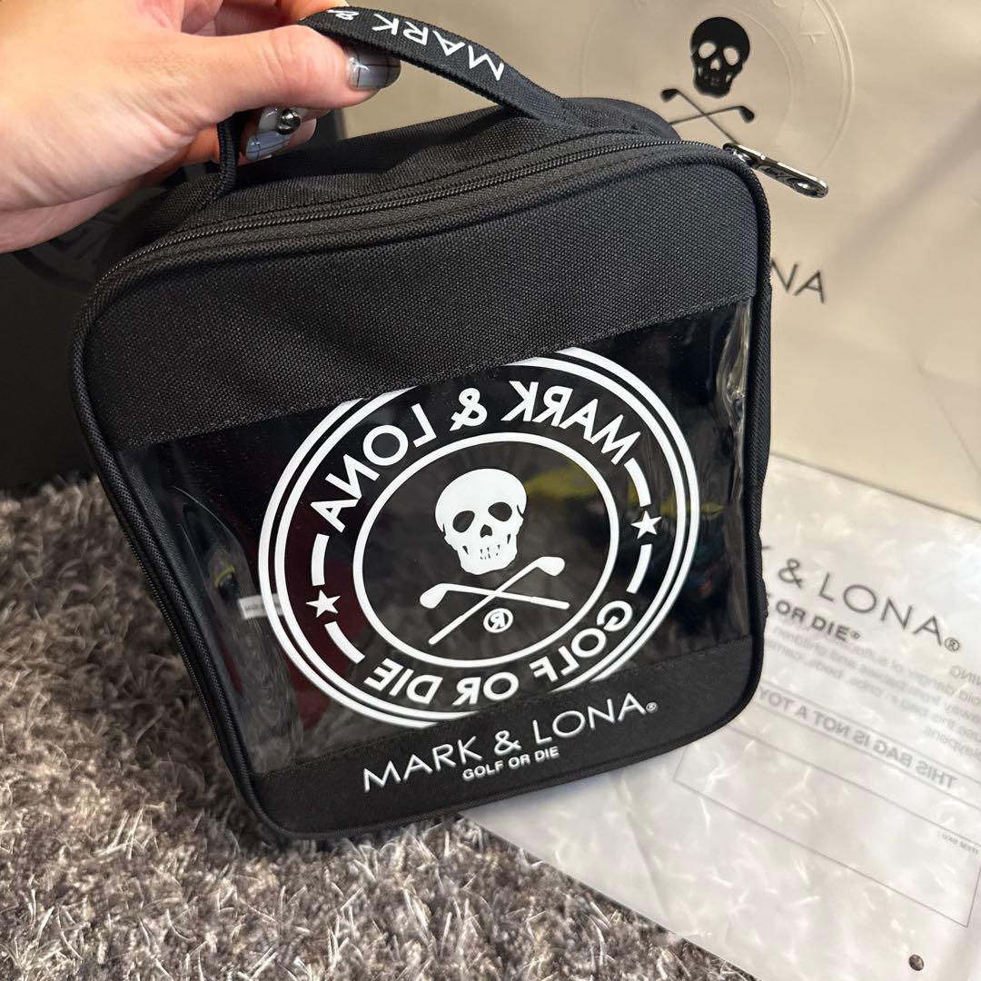 非売品・新品　MARK&LONA ポーチ