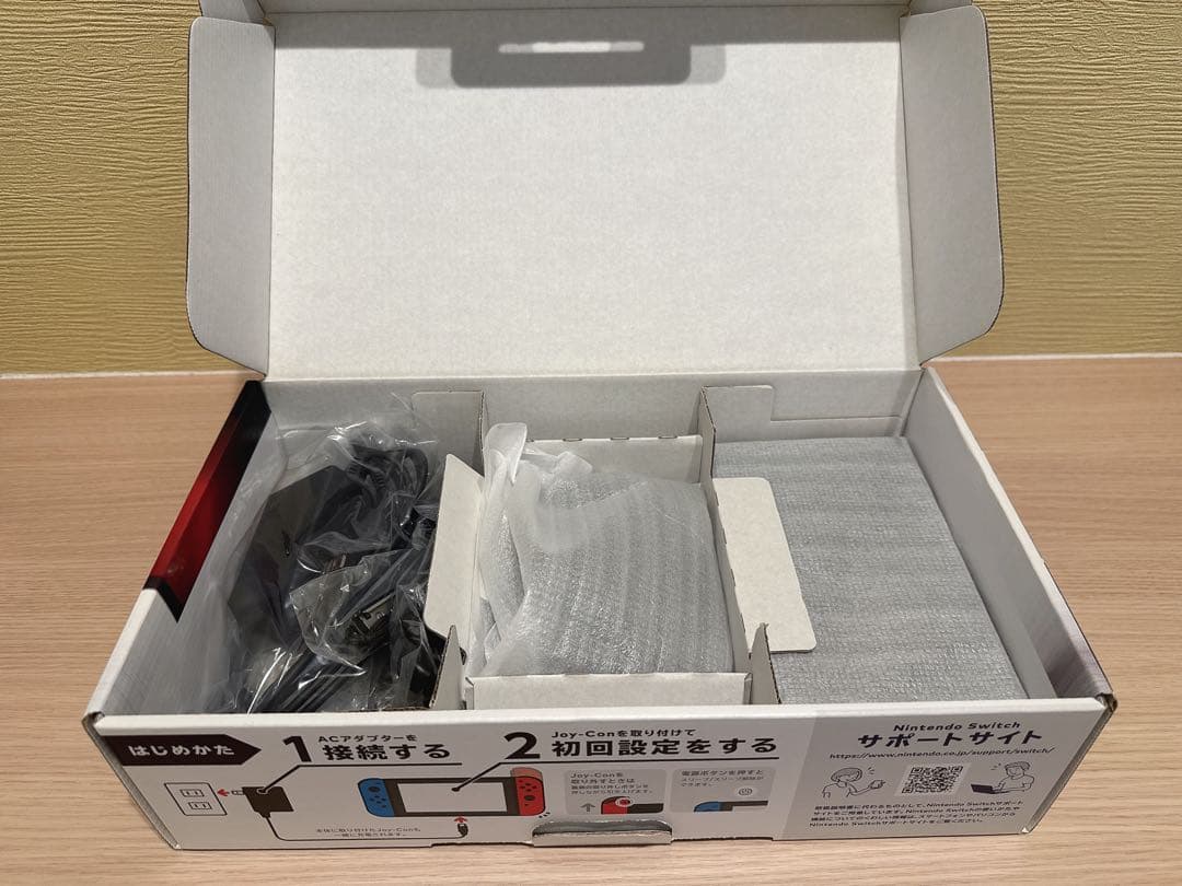 Nintendo Switch 旧型モデル　ネオンブルーネオンレッド