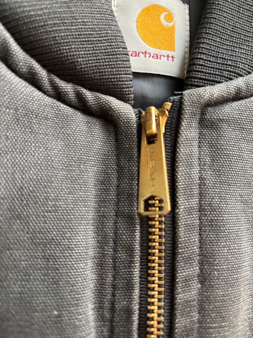 Carhartt カーハートベスト　ブラックフェード