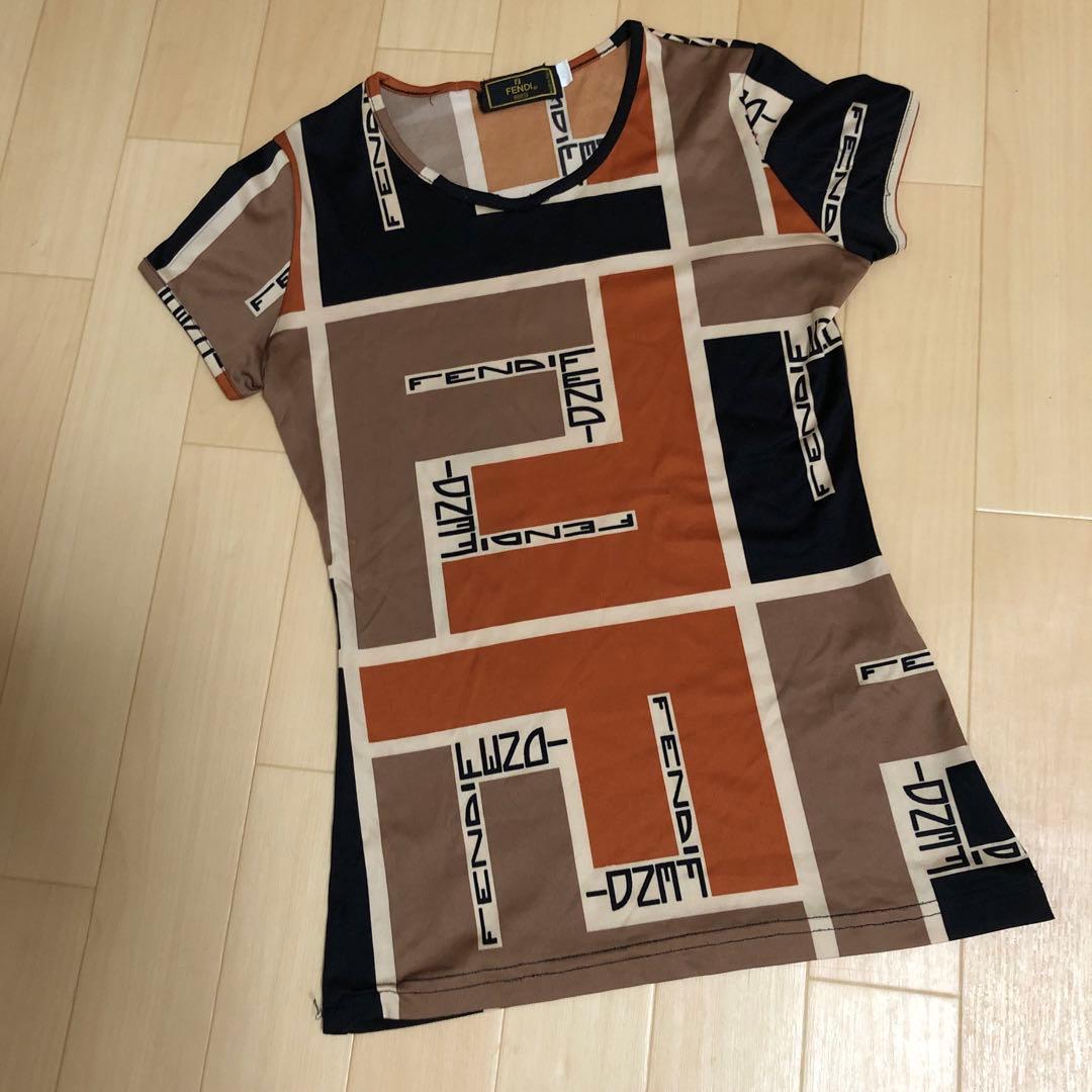 FENDI フェンディ　トップス　カットソーTシャツ　M