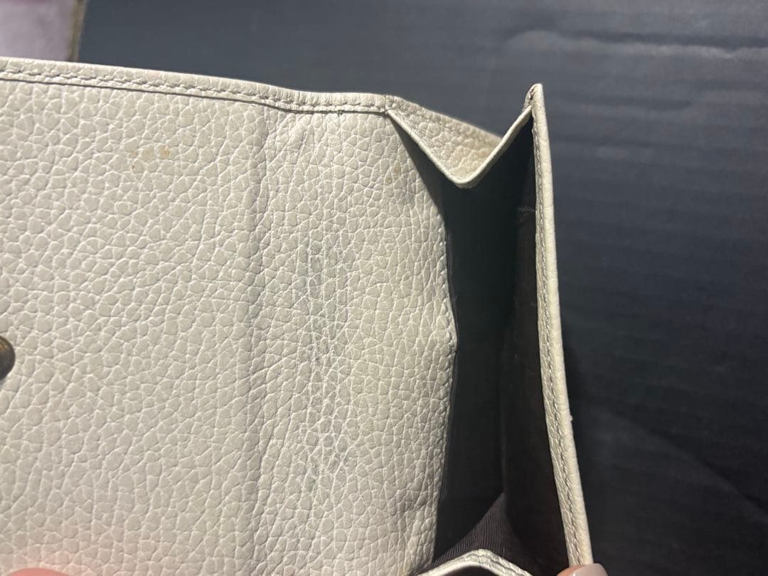 GUCCI ベージュ 三つ折り財布