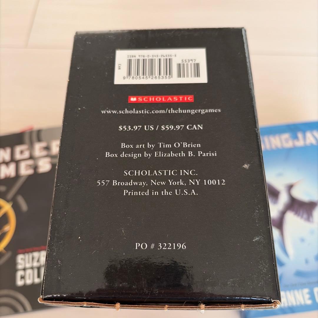 The Hunger Games Trilogy 3巻セット　スザンヌコリンズ