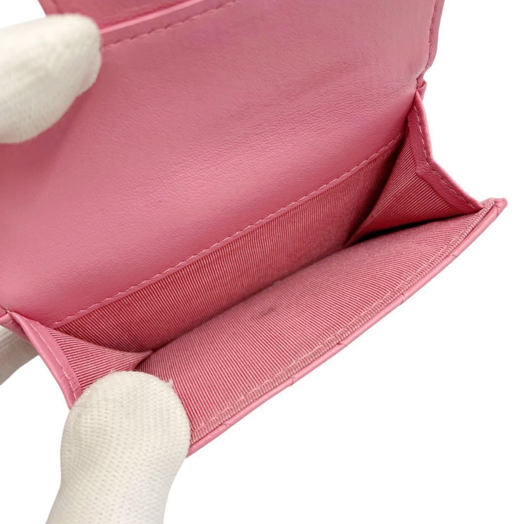 美品✨ シャネル マトラッセ 三つ折り財布 ラムスキン ピンク