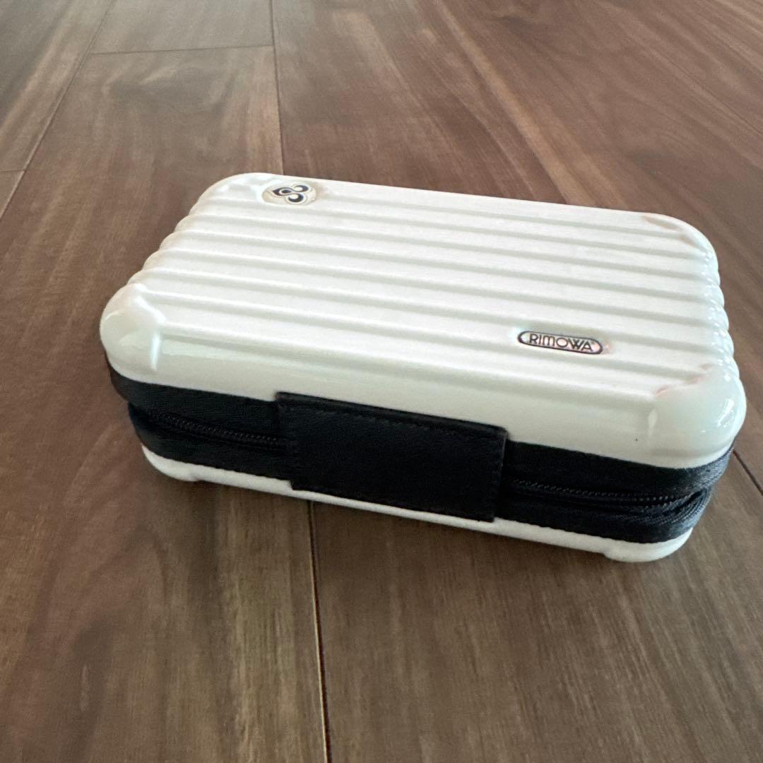 RIMOWA ホワイト トラベルポーチ アメニティポーチ　未使用