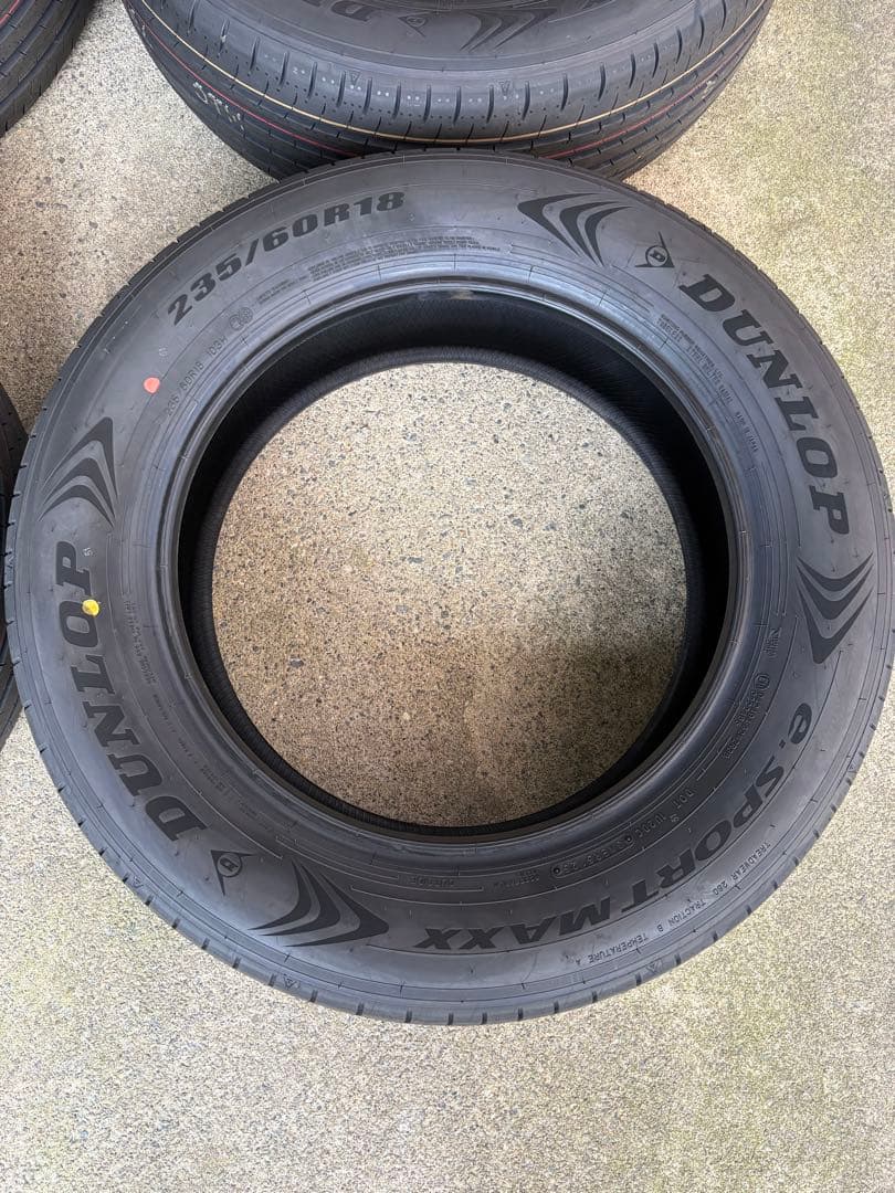 c*a様 K*o様 DUNLOP e.SPORT MAXX 235/60R18