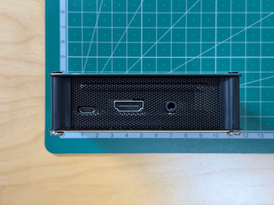 Raspberry Pi 3 Model B+ 本体 ＋ メタルケース付き
