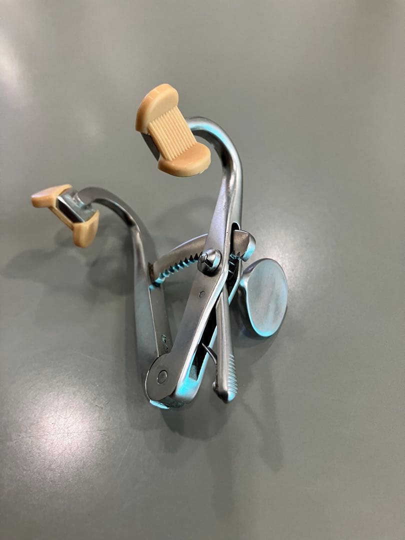 ジ*ー様 歯科用万能開口器　小林歯科工業製