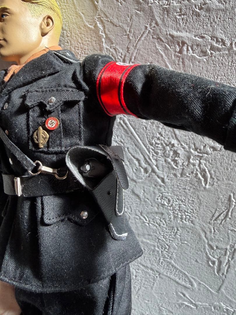 IN THE PAST TOYS ナチ親衛隊フィギュア【黒服】