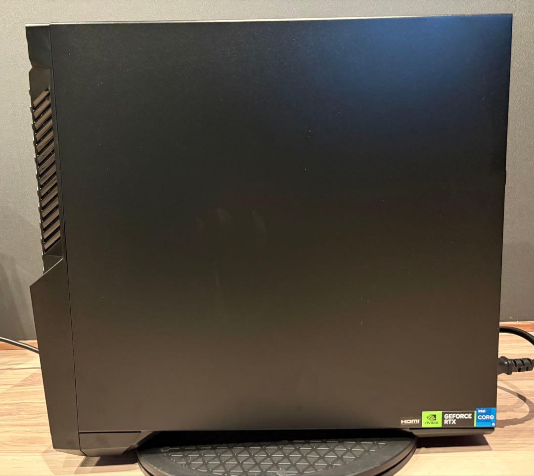 白　RTX4060　ゲーミングpc i5 14400F DDR5搭載！