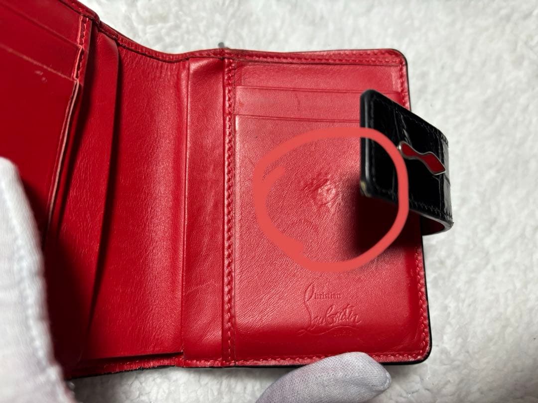Christian Louboutin ブラック クロコ型押し