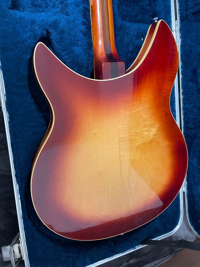 い*は様 Rickenbacker 360V64 amber fireglo