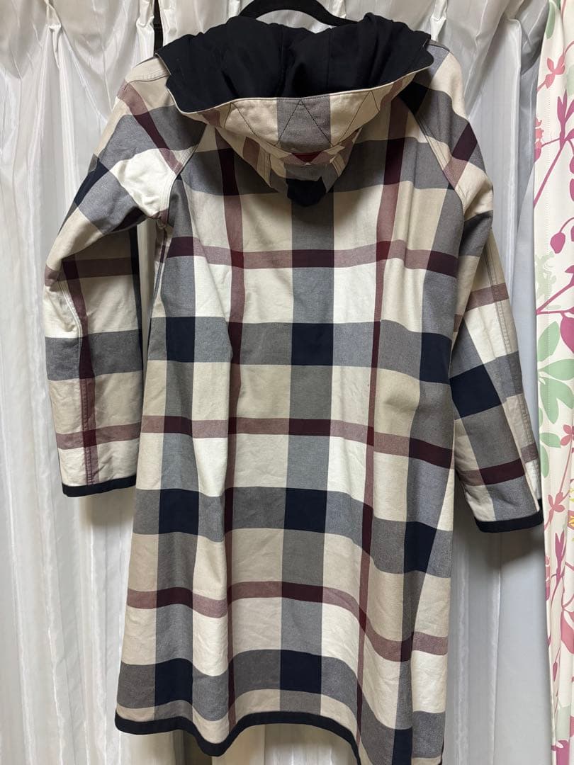 ブルーレーベルクレストブリッジ リバーシブルコート