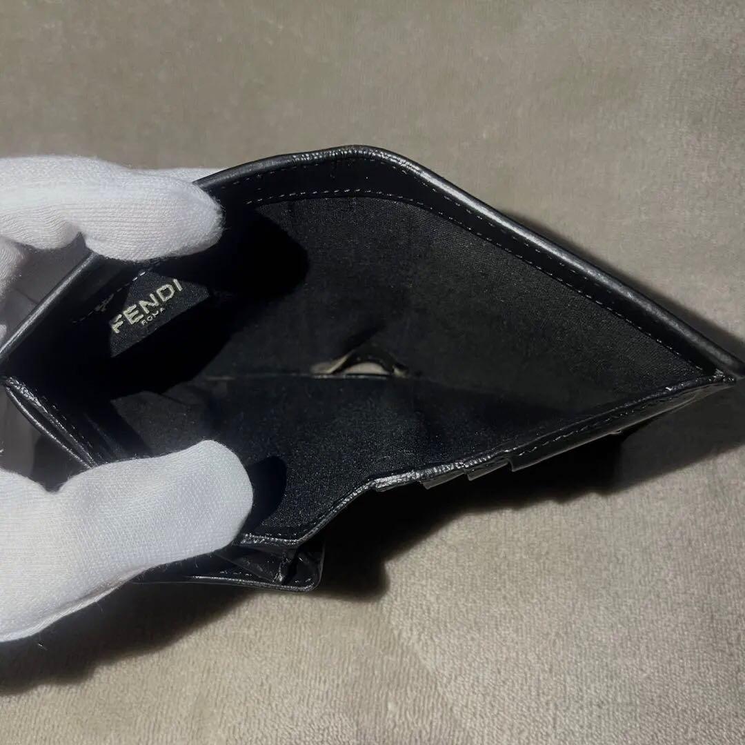 【美品】FENDI フェンディ ブラック 黒 レザー 二つ折り財布 即購入⭕️