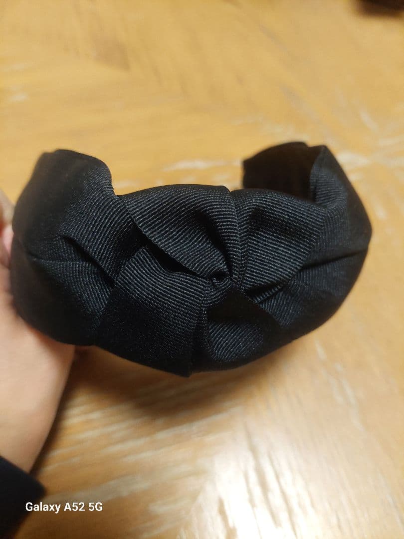 Jennifer Ouelletteリボンデザイン カチューシャ 黒