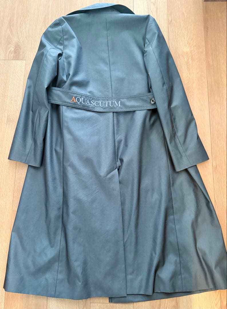 Aquascutum 刺繍ベルトトレンチコート